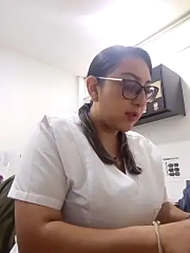 Snapshot of Valeria_montana_ chatting on April 22, 12:12 pm Valeria montana online show from April 22, 12:12 pm