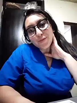 Snapshot of Valeria_montana_ chatting on April 26, 2:42 am Valeria montana online show from April 26, 2:42 am
