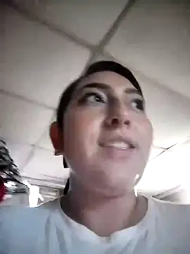 Valeria montana  online show from January 8, 11:00 pm