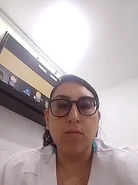 Snapshot of Valeria_montana_ chatting on April 23, 5:47 pm Valeria montana online show from April 23, 5:47 pm