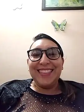 Snapshot of Valeria_montana_ chatting on April 22, 12:06 am Valeria montana online show from April 22, 12:06 am
