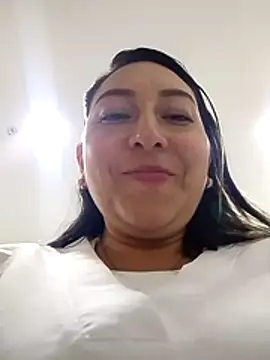 Valeria montana  online show from March 9, 1:03 pm