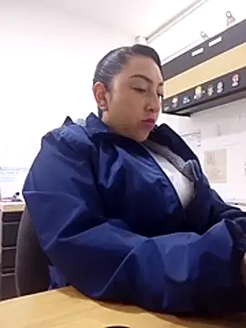 Valeria montana  online show from March 31, 12:07 pm