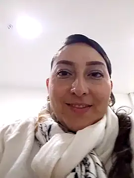 Valeria montana  online show from February 5, 1:51 pm