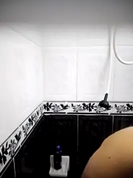 Valeria montana  online show from January 31, 8:40 pm