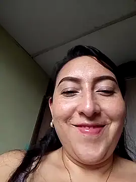 Snapshot of Valeria_montana_ chatting on May 18, 9:41 pm Valeria montana online show from May 18, 9:41 pm
