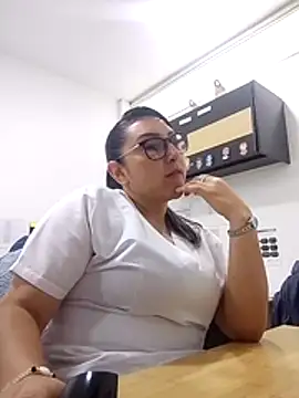 Snapshot of Valeria_montana_ chatting on April 21, 12:01 pm Valeria montana online show from April 21, 12:01 pm