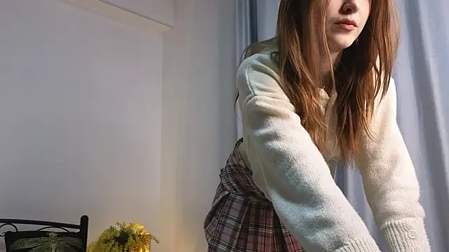 LunaKirby online show from February 24, 9:15 pm