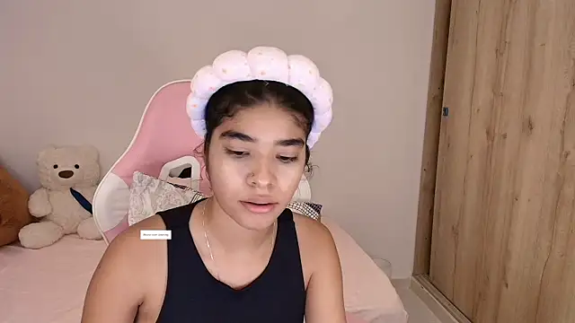 phia carter online show from April 18, 1:41 am