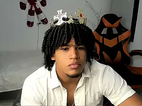 alex balck online show from December 3, 11:31 am