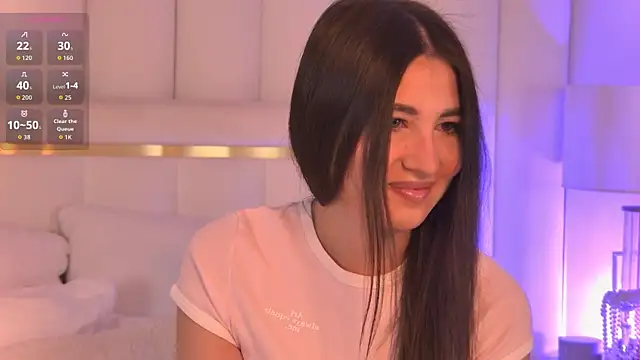 Snapshot of LisaDeviss chatting on December 22, 9:31 am LisaDeviss online show from December 22, 9:31 am