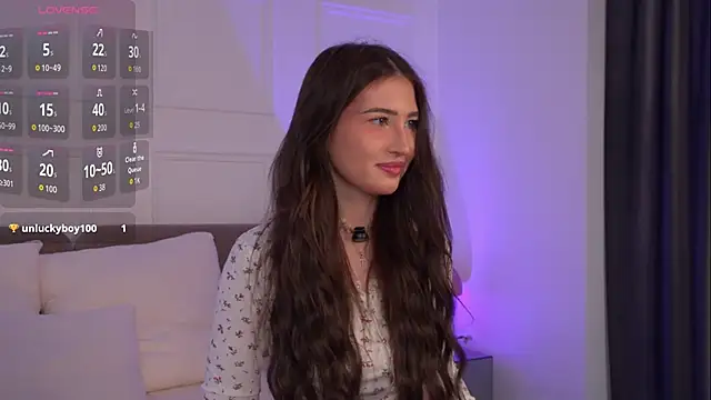 LisaDeviss online show from April 3, 1:17 pm