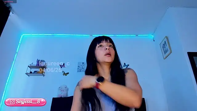 lauureen c online show from June 4, 11:37 am