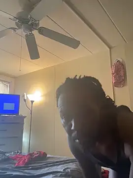 Snapshot of lilblakboy chatting on December 2, 7:48 pm lilblakboy online show from December 2, 7:48 pm