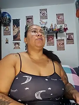 vicky-duarte online show from May 7, 4:06 am