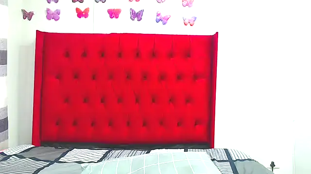 SweetdelightXXXX online show from April 15, 5:28 pm