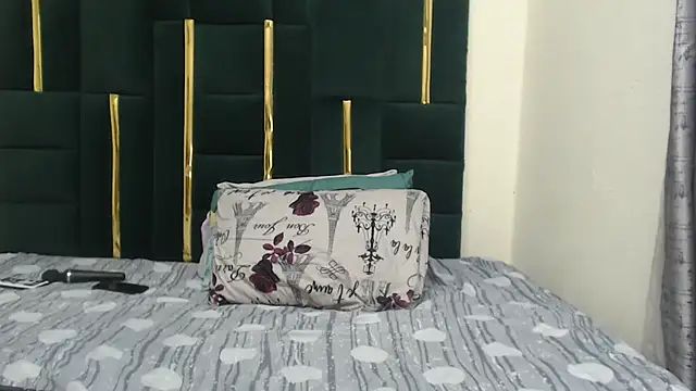 SweetdelightXXXX online show from February 20, 7:49 pm