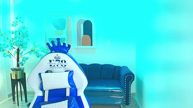 Nicole sounders online show from January 15, 12:08 pm