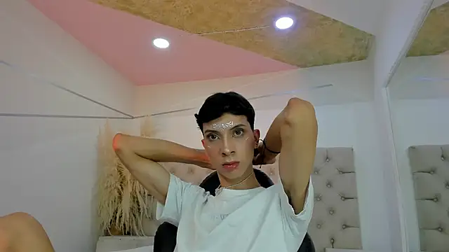 Snapshot of Jamess_Carterr_ chatting on February 2, 8:19 pm Jamess Carterr online show from February 2, 8:19 pm