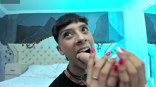 Snapshot of Jamess_Carterr_ chatting on February 17, 12:41 am Jamess Carterr online show from February 17, 12:41 am