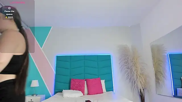 Snapshot of _victoria_collins_ chatting on February 5, 7:43 pm victoria collins online show from February 5, 7:43 pm