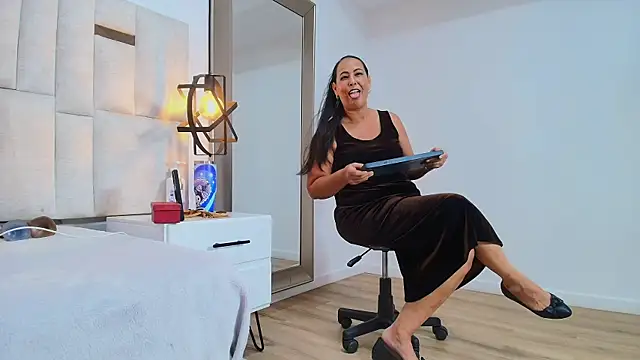 Sara BigAss- online show from January 12, 7:42 pm