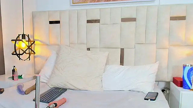 Sara BigAss- online show from January 8, 1:00 am