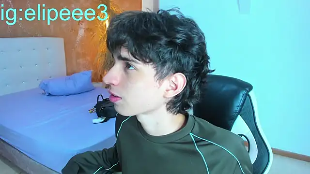 CONNOR STONNE  online show from March 7, 7:19 pm