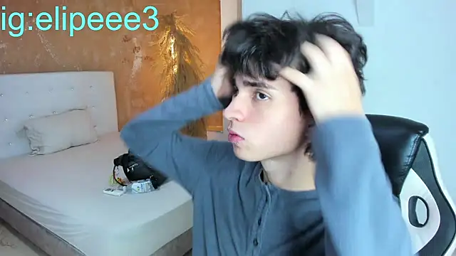 CONNOR STONNE  online show from March 6, 7:31 pm