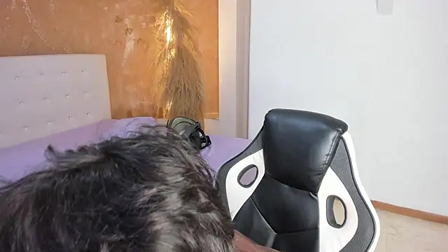 CONNOR STONNE  online show from March 8, 9:29 pm