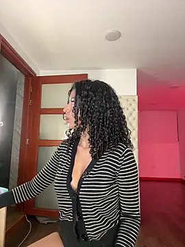 NaomiGarcia1 online show from May 30, 12:28 am