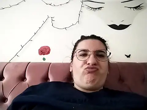 Dana92va online show from February 9, 11:52 am