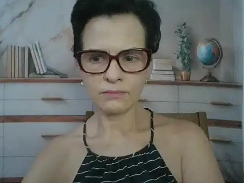 Luna-Hot0802 online show from February 9, 1:42 pm