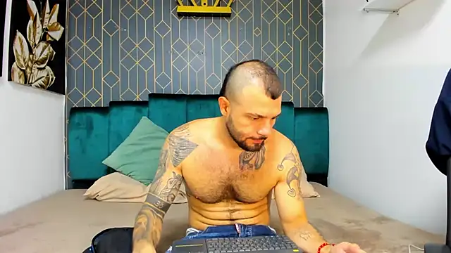 lucky smith1 online show from December 20, 5:49 pm