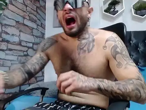 lucky smith1 online show from December 5, 7:34 pm