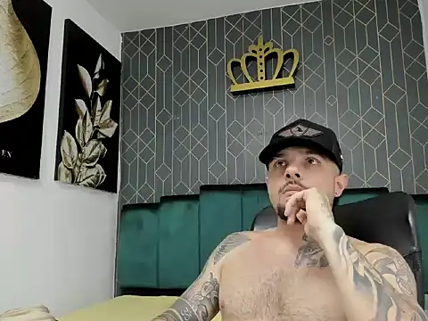 lucky smith1 online show from February 13, 7:47 pm