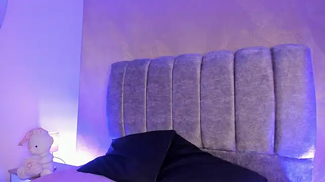 arianna roxe online show from February 21, 8:38 am