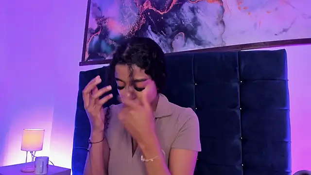 arianna roxe online show from January 17, 7:01 am