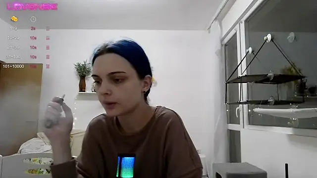 Snapshot of kawaii_lavinaa chatting on December 5, 6:50 pm kawaii lavinaa online show from December 5, 6:50 pm