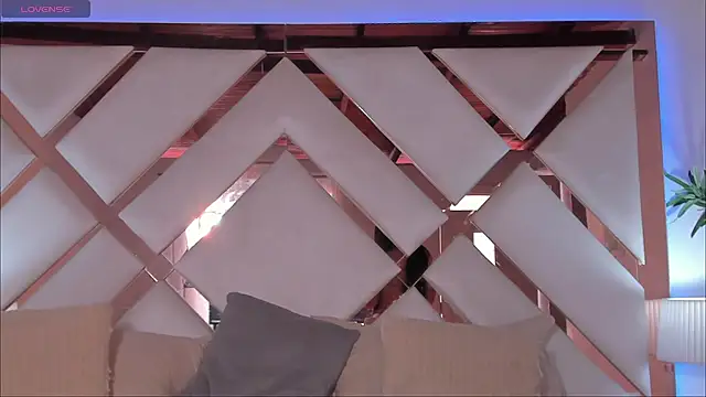 jessicastonne1 online show from March 20, 5:47 pm