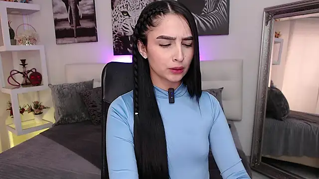 mialiore online show from December 18, 12:42 pm