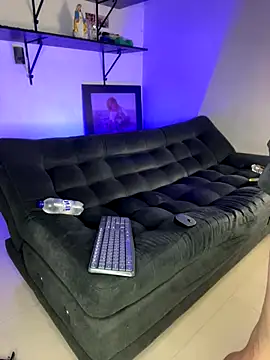 KIRAMA 4U online show from December 17, 7:30 pm