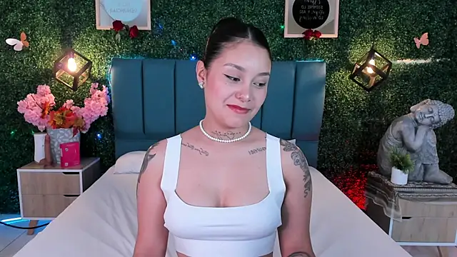 GabyyCute  online show from December 19, 3:43 am