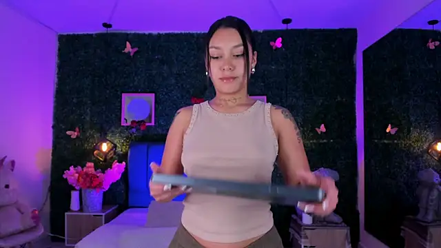 GabyyCute  online show from January 8, 7:25 am