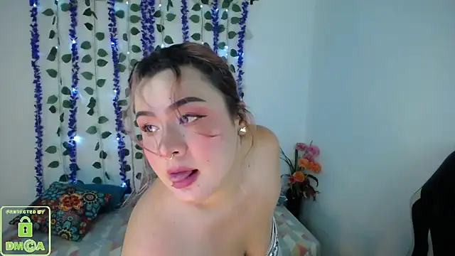 Mia Duque1999 online show from March 24, 8:09 pm