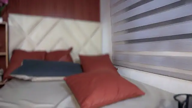 TheBoyAboveYou online show from January 8, 4:35 pm