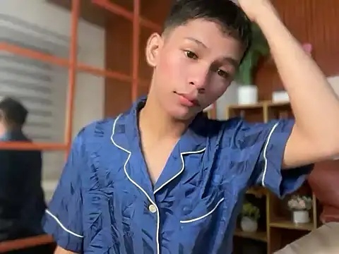 Snapshot of TheBoyAboveYou chatting on February 26, 4:40 pm TheBoyAboveYou online show from February 26, 4:40 pm