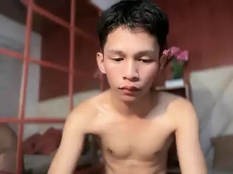 Snapshot of TheBoyAboveYou chatting on February 2, 11:53 am TheBoyAboveYou online show from February 2, 11:53 am