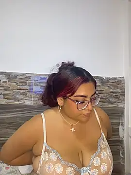 Snapshot of naty_col chatting on July 13, 9:58 pm naty col online show from July 13, 9:58 pm