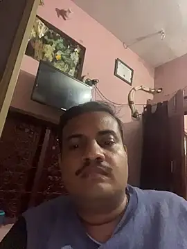 yoyoyohunny online show from December 3, 8:58 am